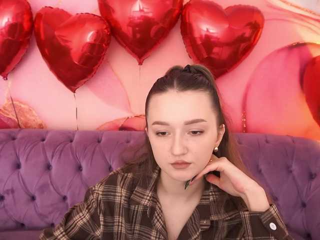 CyrenaLuxe's BongaCams show and profile