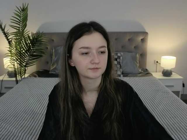 CyrenaLuxe's BongaCams show and profile