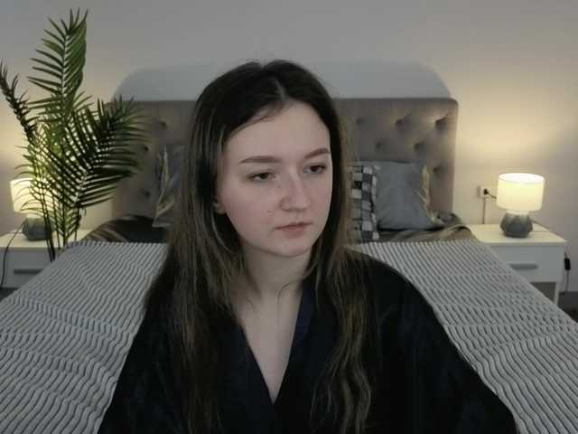 CyrenaLuxe's BongaCams show and profile