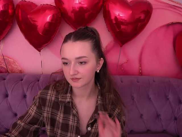 CyrenaLuxe's BongaCams show and profile