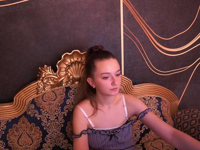 CyrenaLuxe's BongaCams show and profile