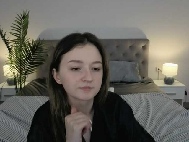 CyrenaLuxe's BongaCams show and profile