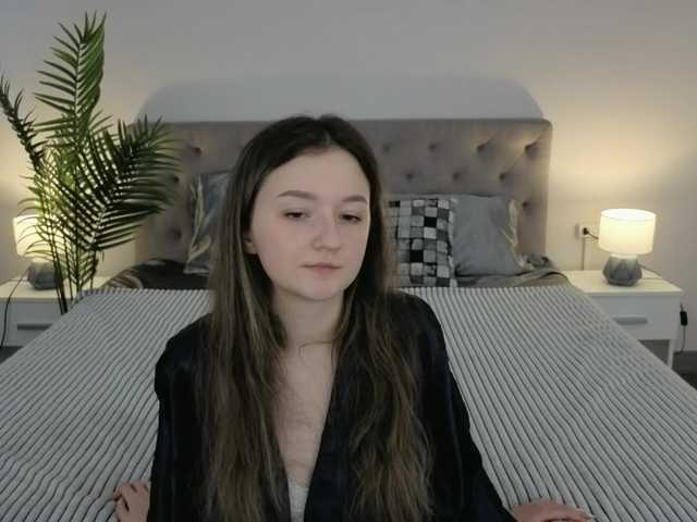 CyrenaLuxe's BongaCams show and profile