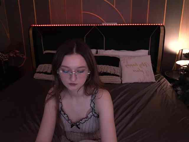 CyrenaLuxe webcam