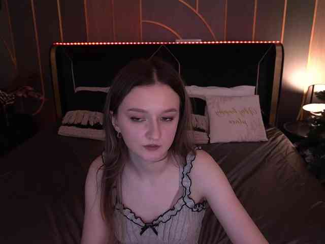 CyrenaLuxe webcam