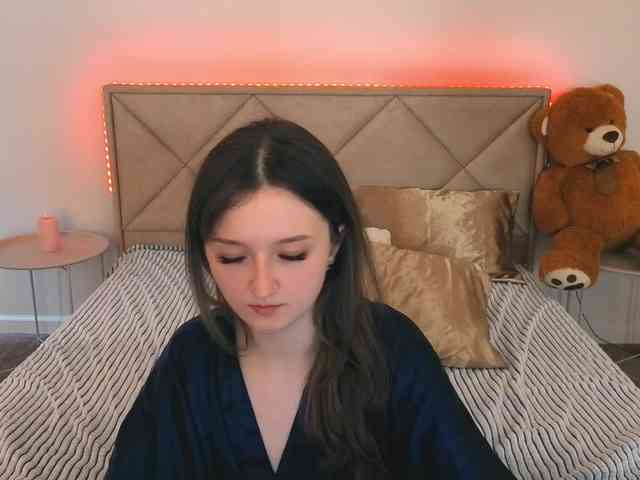 CyrenaLuxe Live Webcam on BongaCams