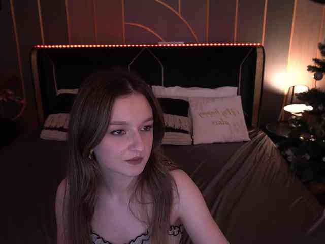 CyrenaLuxe webcam