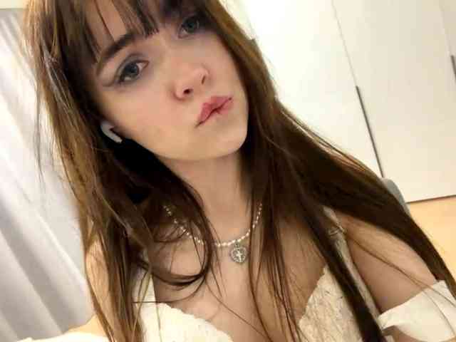 VernieWhitcher Live Webcam on BongaCams