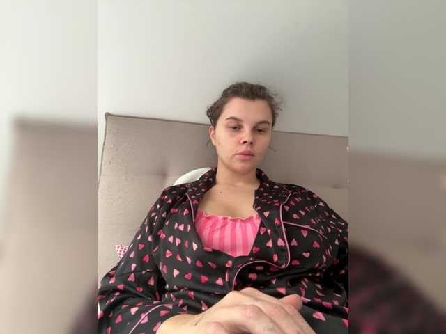 Karolina33a's BongaCams show and profile