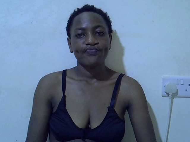 Queen-fantacy's BongaCams show and profile