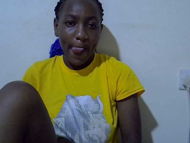 Queen-fantacy's BongaCams show and profile