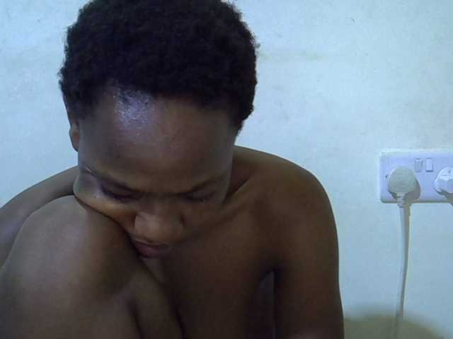 Queen-fantacy streaming now