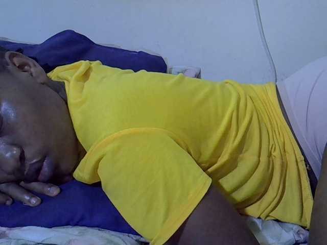 Queen-fantacy's BongaCams show and profile