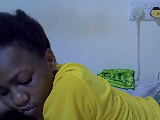 Queen-fantacy's BongaCams show and profile