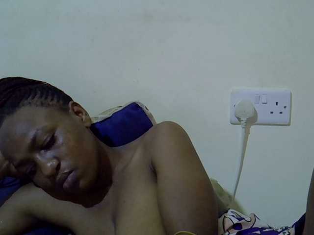 Queen-fantacy's BongaCams show and profile