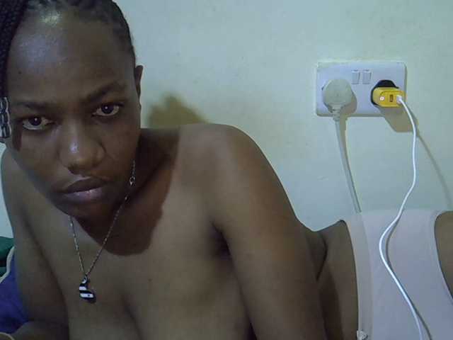 Queen-fantacy's BongaCams show and profile