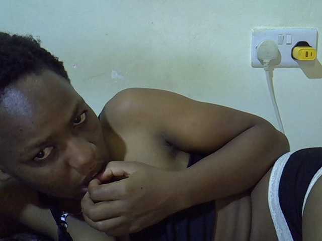 Queen-fantacy's BongaCams show and profile