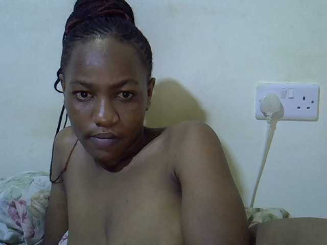 Queen-fantacy's BongaCams show and profile