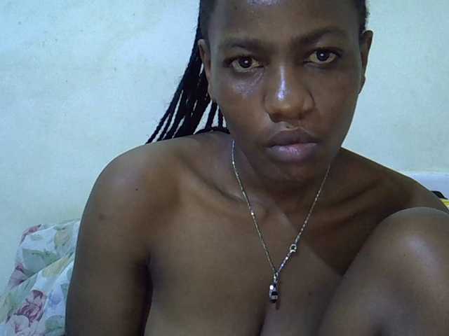 Queen-fantacy's BongaCams show and profile