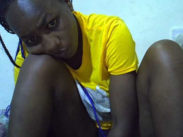 Queen-fantacy's BongaCams show and profile