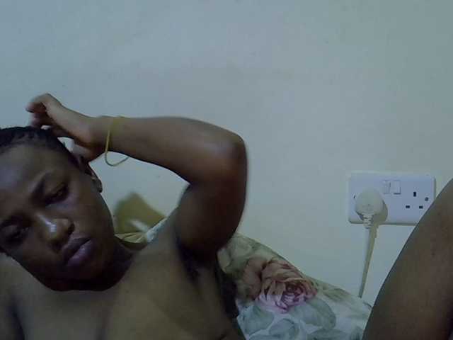 Queen-fantacy's BongaCams show and profile