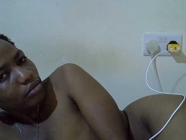 Queen-fantacy's BongaCams show and profile