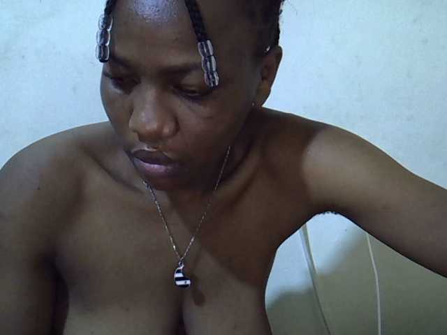 Queen-fantacy's BongaCams show and profile