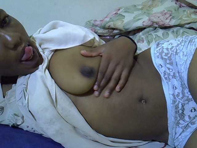 Queen-fantacy's BongaCams show and profile