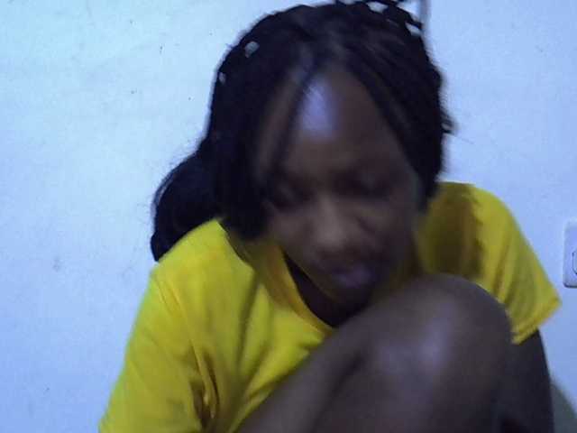 Queen-fantacy's BongaCams show and profile