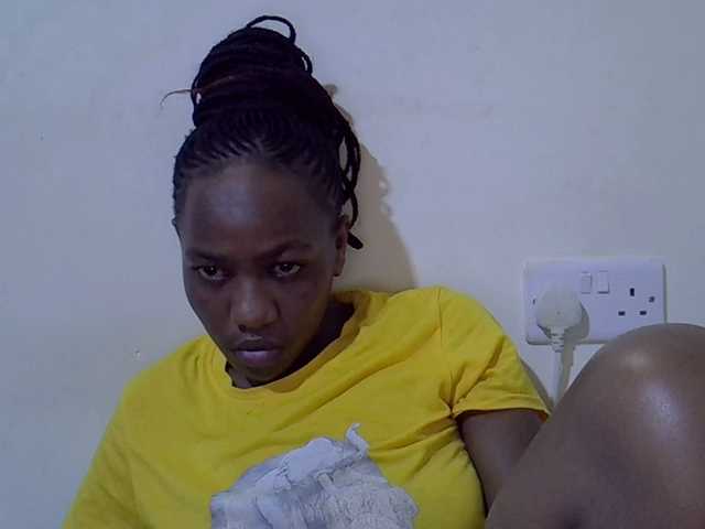 Queen-fantacy's BongaCams show and profile