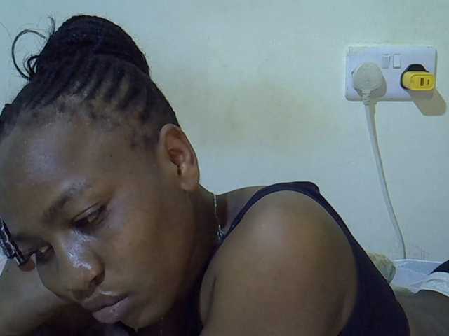 Queen-fantacy's BongaCams show and profile