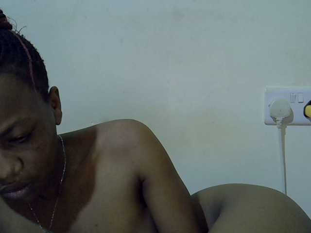 Queen-fantacy's BongaCams show and profile