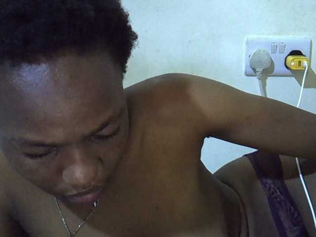 Queen-fantacy's BongaCams show and profile