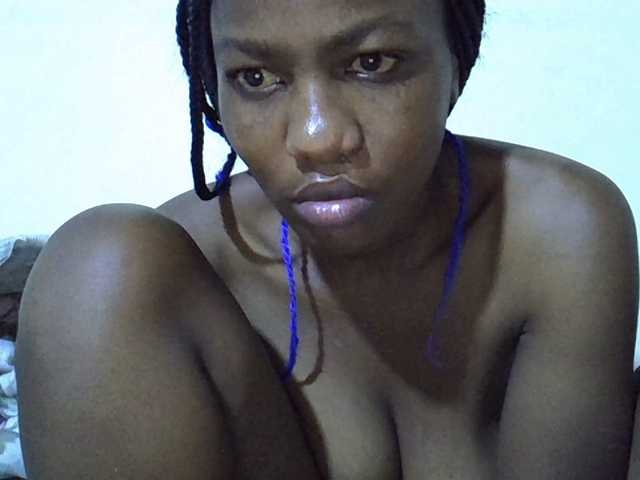 Queen-fantacy's BongaCams show and profile