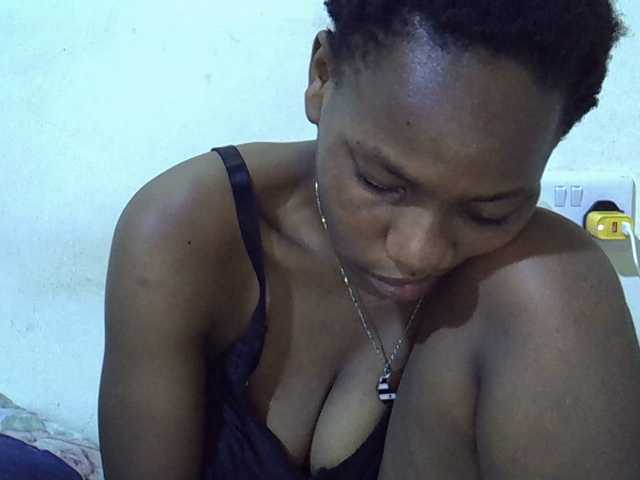 Queen-fantacy's BongaCams show and profile