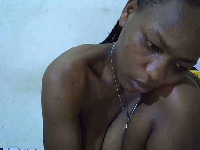 Queen-fantacy's BongaCams show and profile