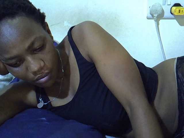 Queen-fantacy's BongaCams show and profile