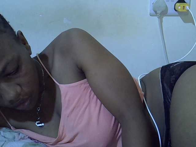 Queen-fantacy's BongaCams show and profile