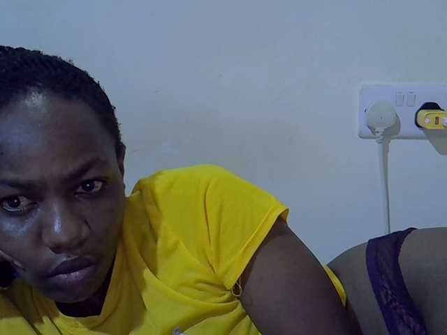 Queen-fantacy's BongaCams show and profile