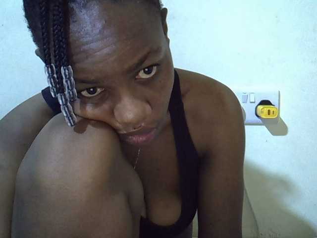 Queen-fantacy's BongaCams show and profile