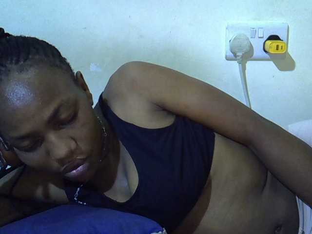 Queen-fantacy's BongaCams show and profile