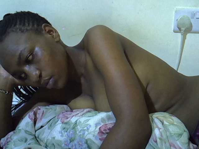 Queen-fantacy's BongaCams show and profile