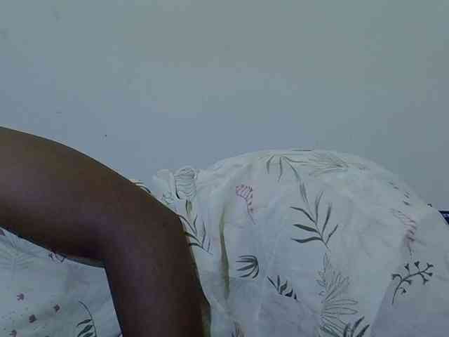 Queen-fantacy webcam