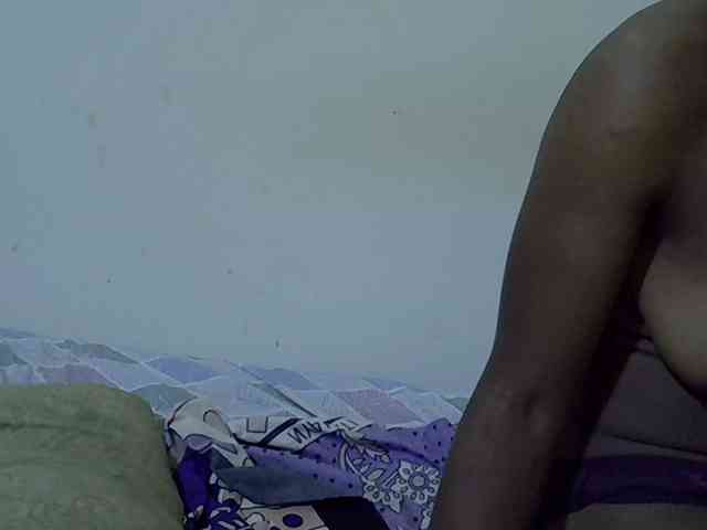 Queen-fantacy webcam