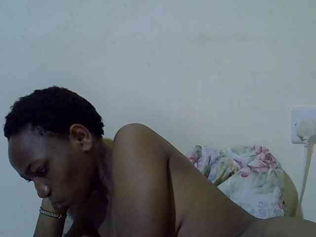 Queen-fantacy webcam