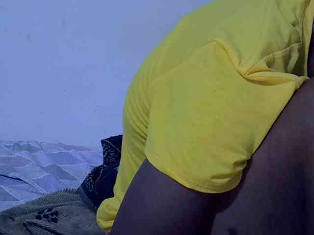 Queen-fantacy webcam