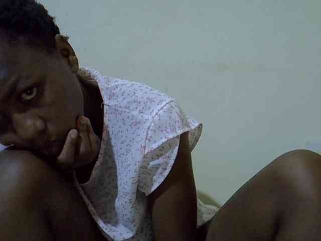 Queen-fantacy webcam