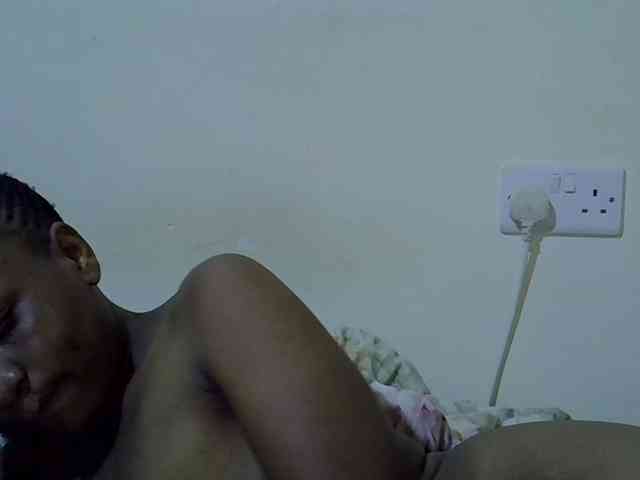 Queen-fantacy webcam