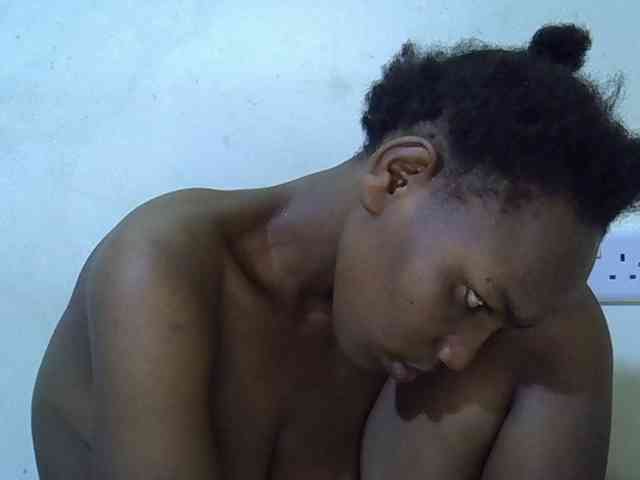 Queen-fantacy webcam