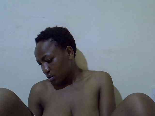 Queen-fantacy webcam